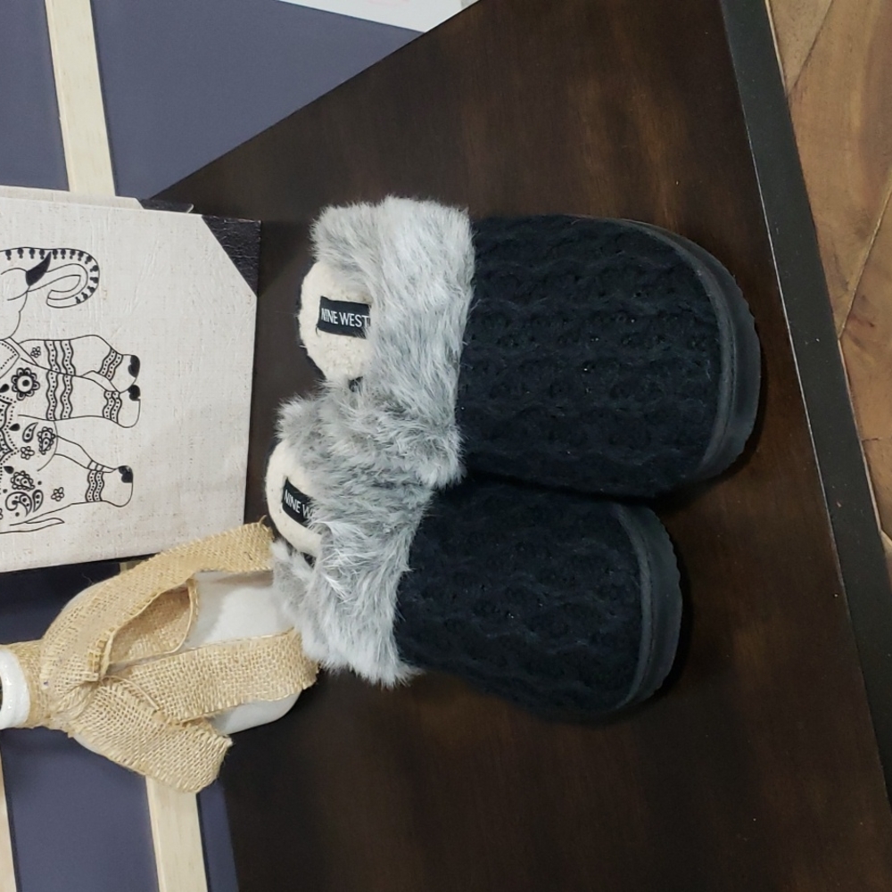 NineWest slipper